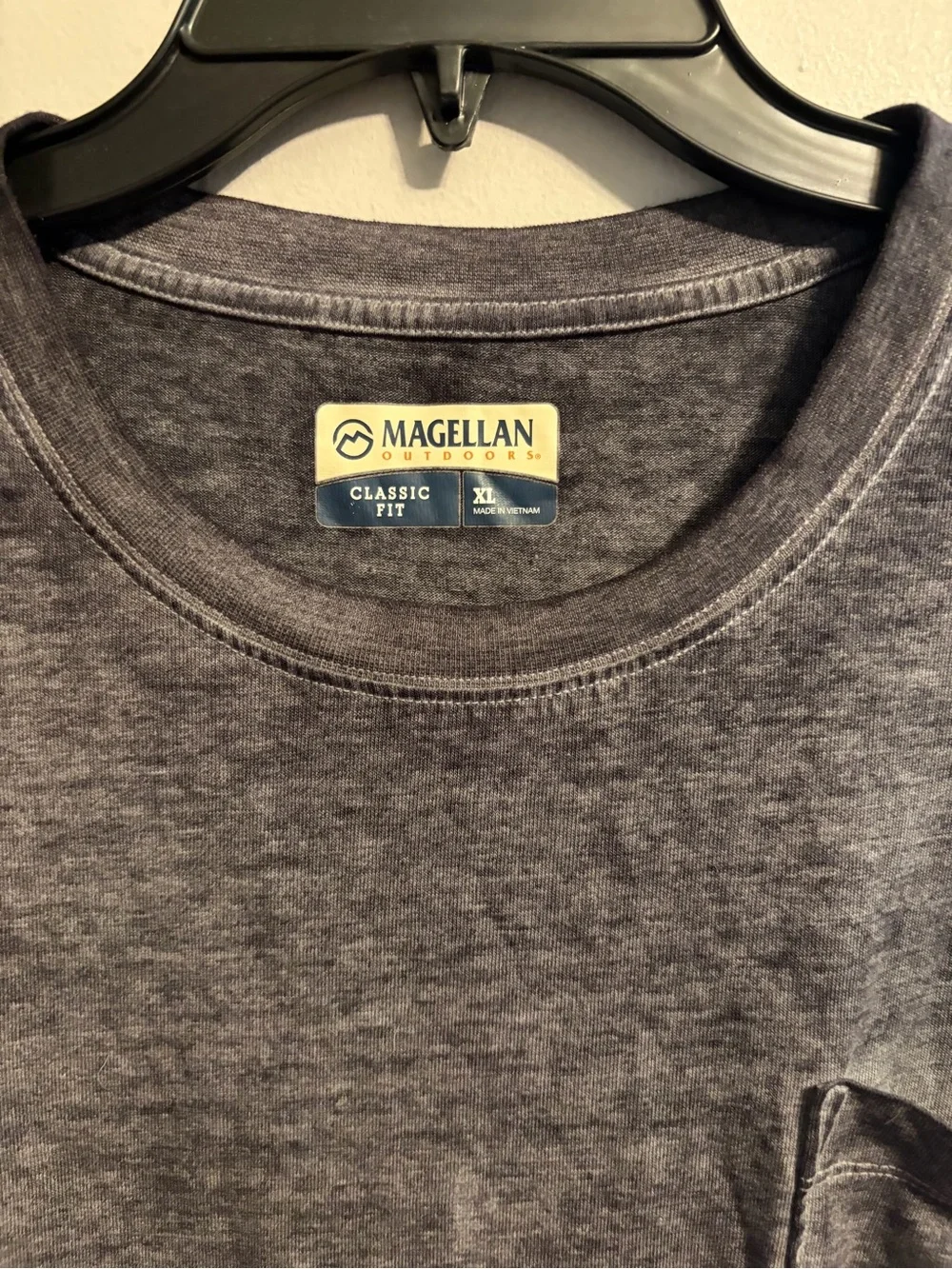 Magellan Outdoors Men’s Long Sleeve Pocket Tee - Heather Charcoal